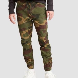 Mens Levis Denizen camo jogger